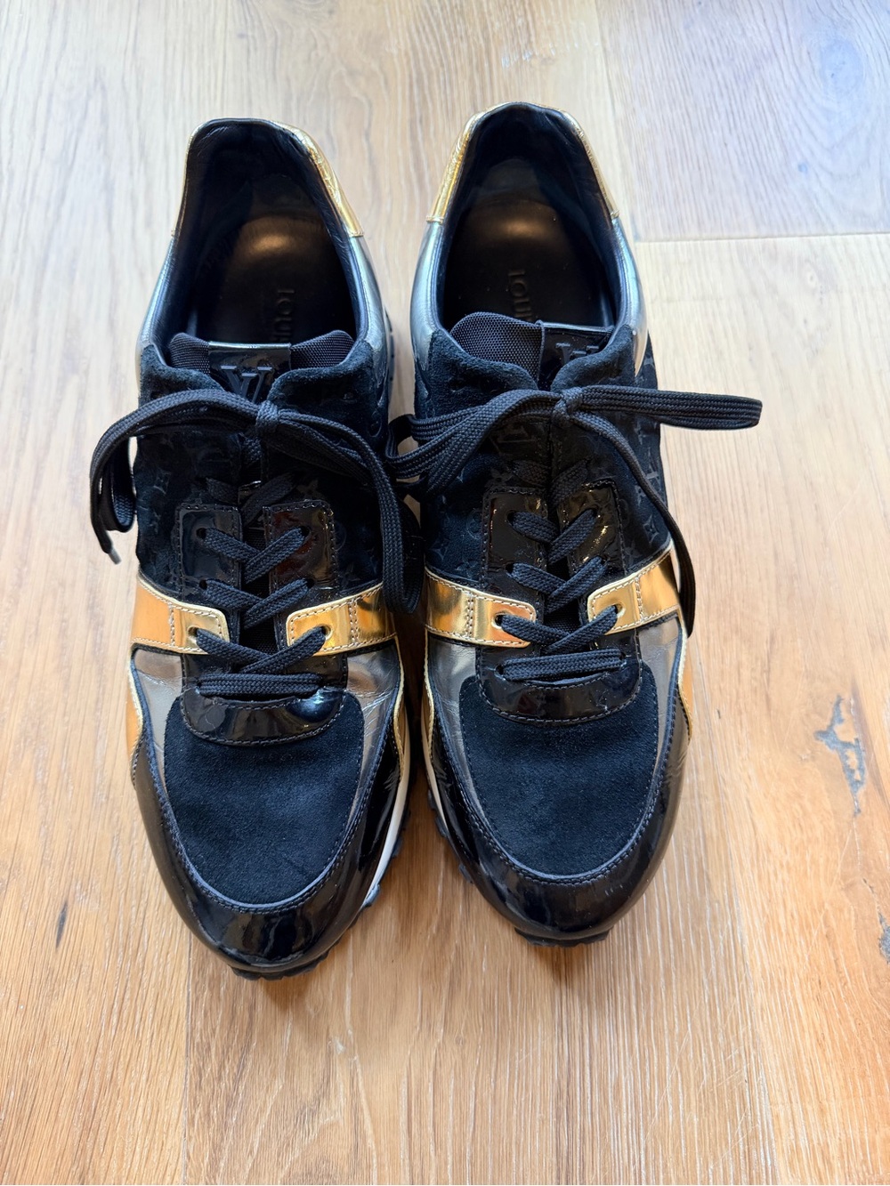 Louis Vuitton Black and Metallic Gold Low-Top Sneakers Authentic - Picture 2 of 5